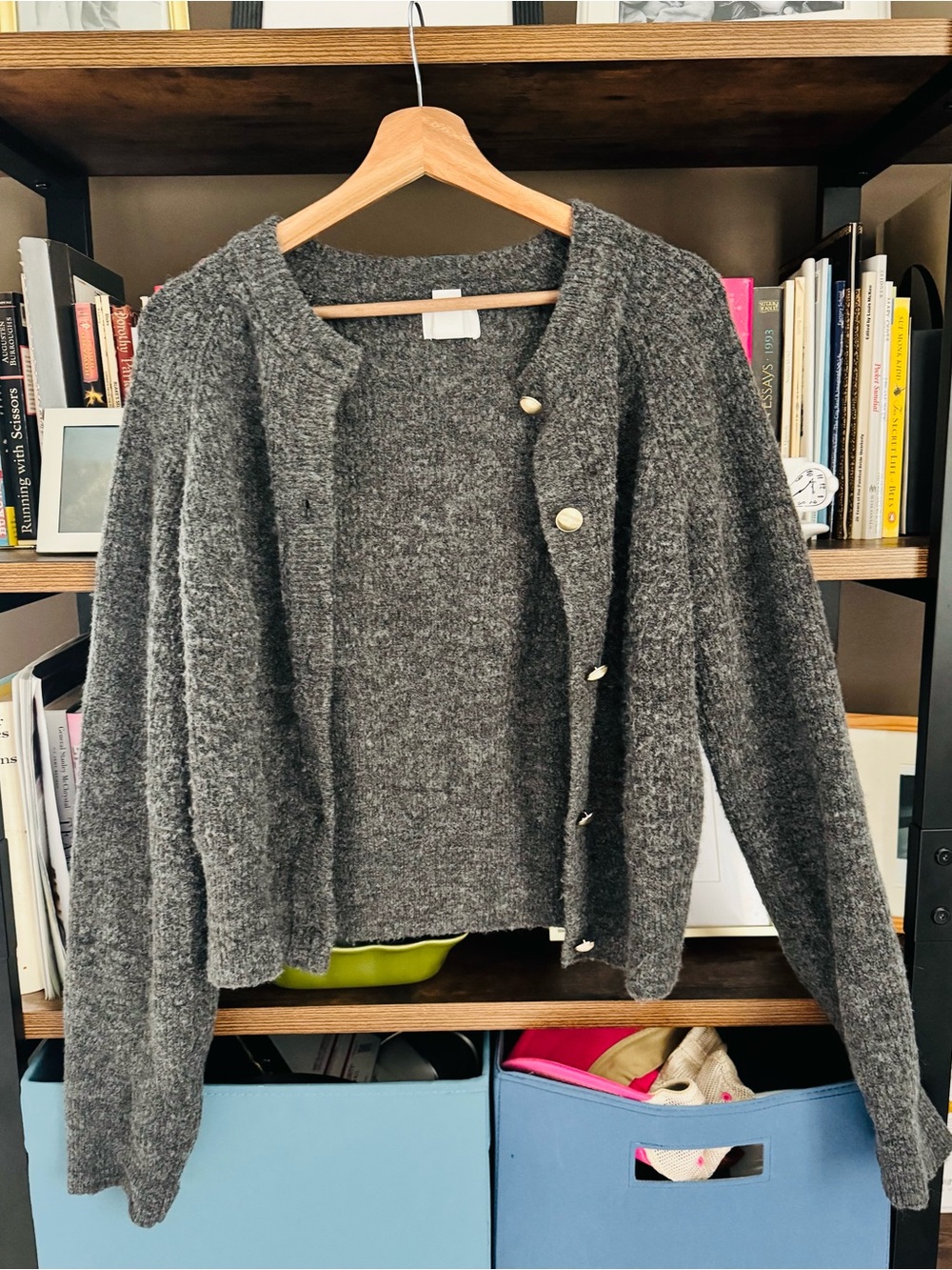 H&M Charcoal Gray Bouclé Knit Collarless Cardigan Gold Buttons Size M